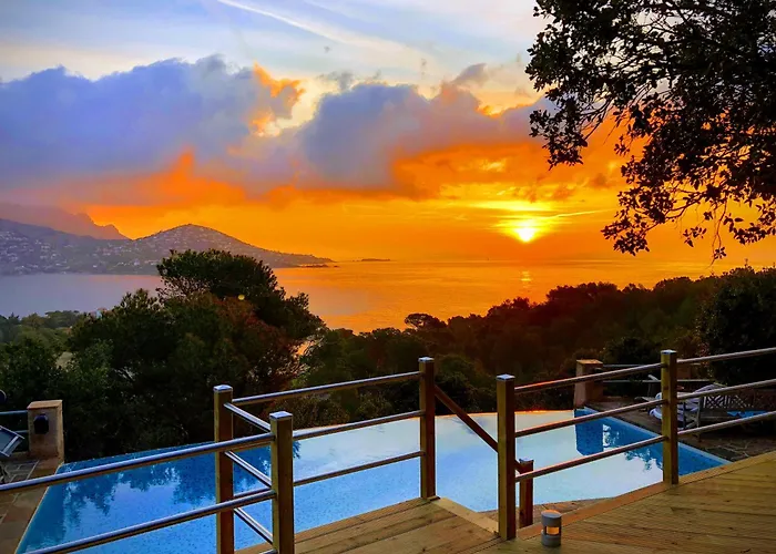 La Farigoule By Douce France Location * Saint-Raphael (Var)